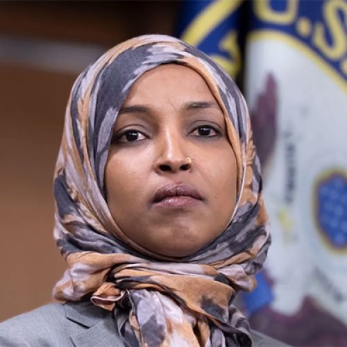 Operação federal na residência da deputada Ilhan Omar gera crise política nos EUA