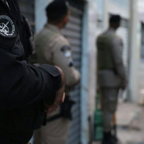 Operação investiga denúncias de tortura na sede da torcida organizada Bamor em Salvador