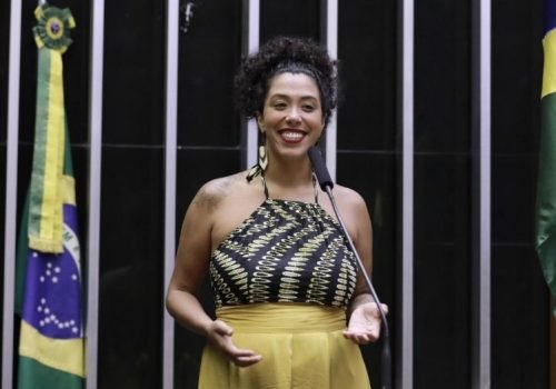 Operação policial prende assessor e PM suspeitos de integrar rede de escravidão sexual