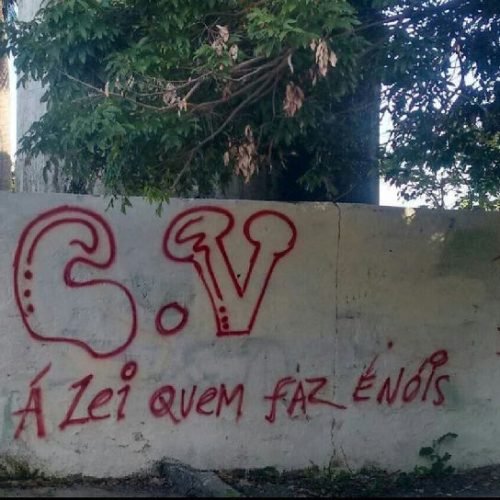 Operação policial prende cinco suspeitos de tribunal do crime em Fortaleza