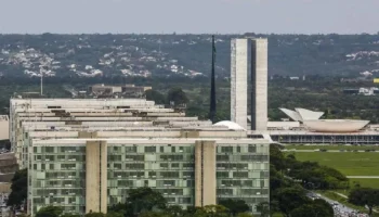 Orçamento de 2027 reserva R$ 2,5 bilhões para novas contratações no serviço público