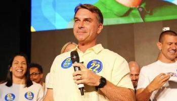 Pesquisa aponta cenário de segundo turno entre flávio bolsonaro e lula para 2026