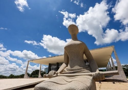 PF acha registros de pagamentos do Banco Master que mencionam acesso direto ao STF