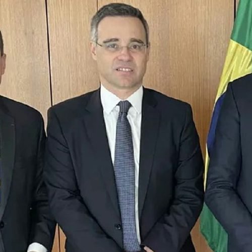 Polícia Federal deflagra nova fase da Operação Transparência contra deputado federal