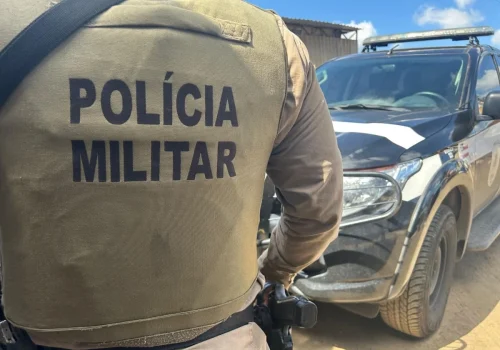 Polícia Militar apreende quase 2 mil pinos de cocaína e prende suspeita em Madre de Deus