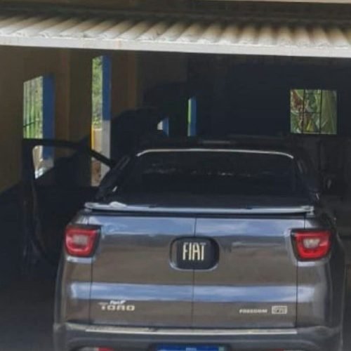 Polícia recupera caminhonete roubada em Salvador e prende suspeito no interior baiano