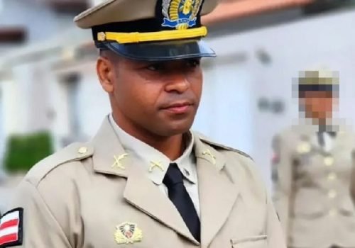 Policial militar morre após colidir com retroescavadeira na Ba-120