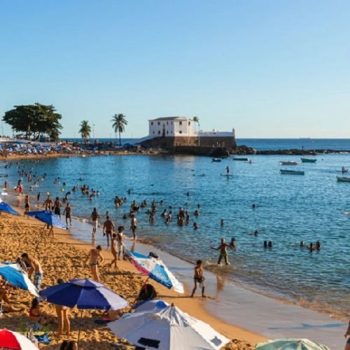 Porto da Barra ganha boias de proteção para garantir segurança de banhistas