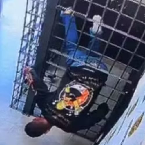 Preso escapa de delegacia em Florianópolis após passar por grade de cela