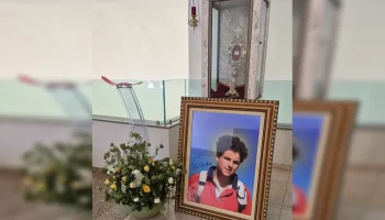 Relíquia de São Carlo Acutis volta a receber fiéis em santuário da Asa Sul após segurança ser reforçada