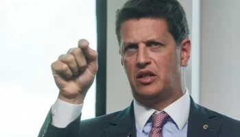 Ricardo Salles articula futuro político após desistência da candidatura ao Senado