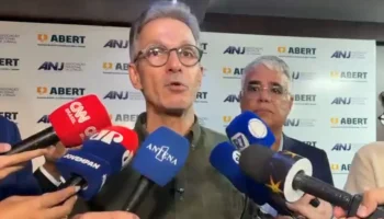 Romeu Zema defende atuação de André Mendonça e critica postura de ministros do STF