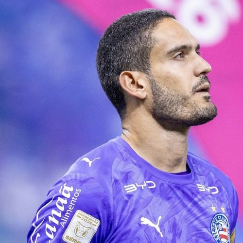 Ronaldo detalha estratégia mental que forçou erro de Reinaldo em pênalti decisivo