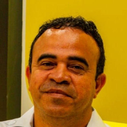 Ronaldo Mansur contesta progressão escolar e propõe piso salarial para segurança pública