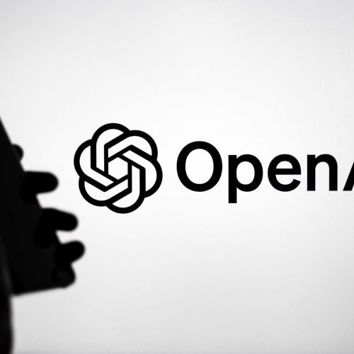 Sam Altman discute segurança de IA com senadores após falha da Openai