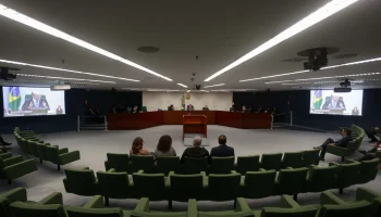Segunda Turma do STF cancela sessão após decisão de Mendonça sobre diretor da PF