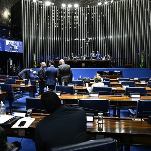 Senado aprova programa de fertilizantes com renúncia fiscal postergada para a Câmara