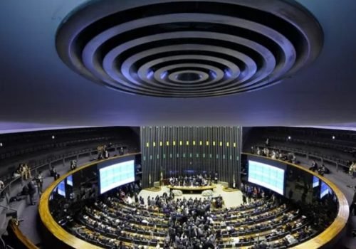 Senadores derrotados nas urnas: veja quem não conseguiu a reeleição