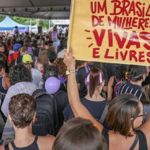 STJ torna obrigatória a reabilitação para condenados por violência doméstica