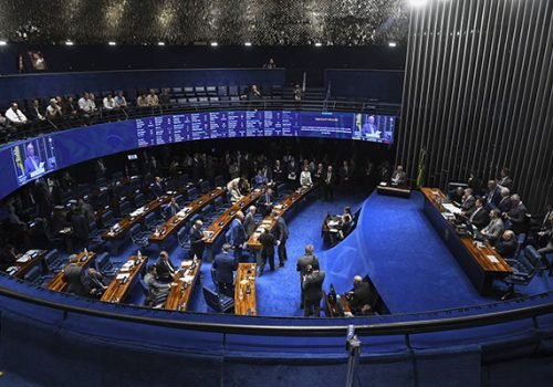 Suplência no Senado vira estratégia para fortalecer clãs e grupos políticos em 2026