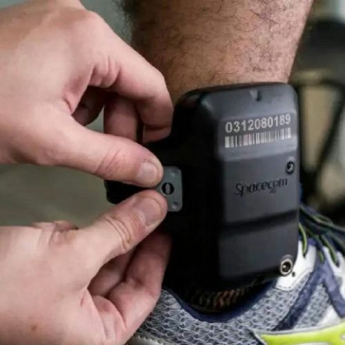 Suspensão de novas tornozeleiras eletrônicas na Bahia chega ao quarto mês