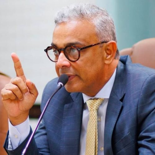 Tre-ba reafirma decisão e exclui acusações de fraude à cota de gênero contra André Eloy