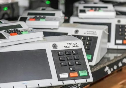Tre-ba substitui nove urnas eletrônicas e registra prisões por boca de urna no estado