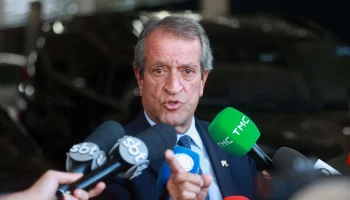 Valdemar Costa Neto admite triunfo de Lula e afasta linha dura do PL