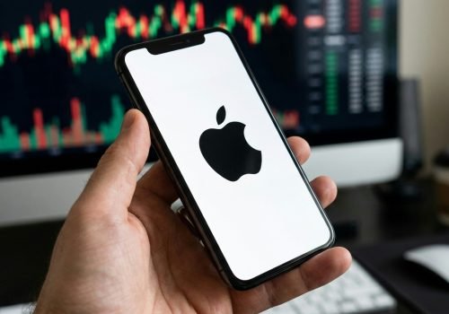 Vendas de iPhone disparam 22% e impulsionam receita de US$ 109,4 bilhões da Apple