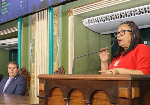 Vereadora propõe proibição de publicidade de apostas em espaços públicos de Salvador