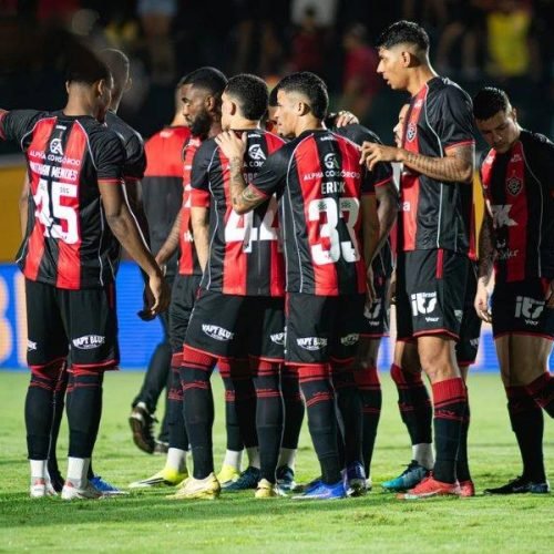 Vitória antecipa pagamento de salários e se prepara para duelo decisivo na Copa do Brasil