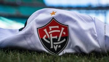 Vitória registra déficit de R$ 8,63 milhões e dívida total atinge R$ 498 milhões