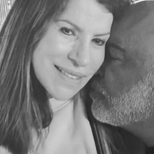 Viúva de Rick presta homenagem emocionante após morte do cantor em acidente