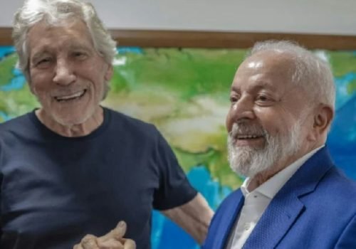 Waters manifesta apoio a Lula e ataca família Bolsonaro antes da eleição