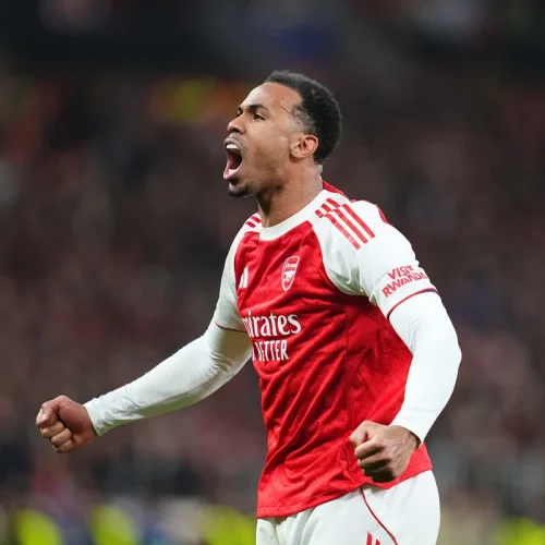 Zagueiro do Arsenal Gabriel Magalhães entra na lista de indicados à Bola de Ouro 2026